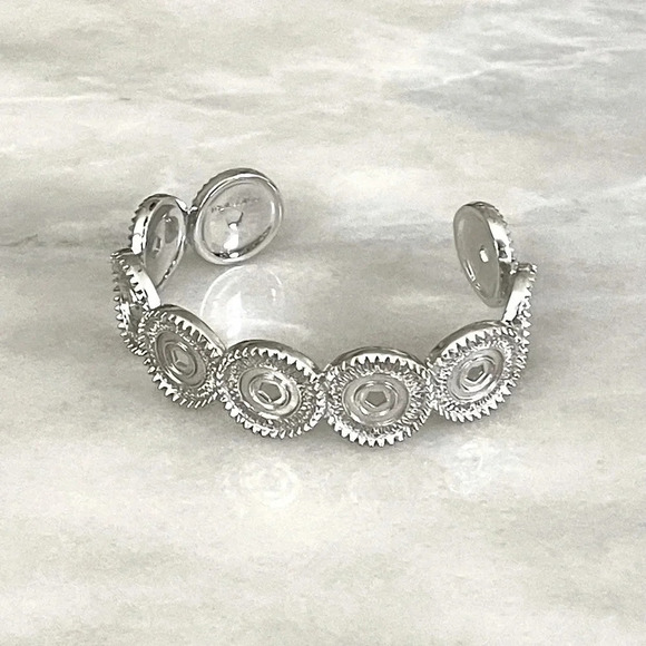 Eddie Borgo’s Medallion Cuff Bracelet​​​ - Picture 3 of 10